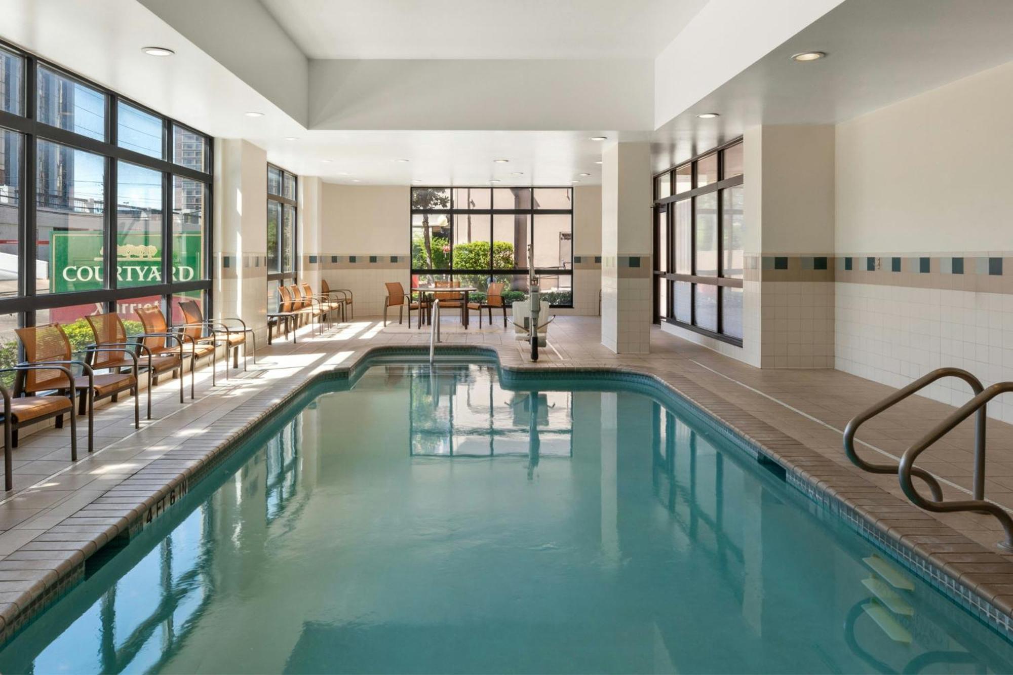 Courtyard By Marriott Houston Galleria Ngoại thất bức ảnh
